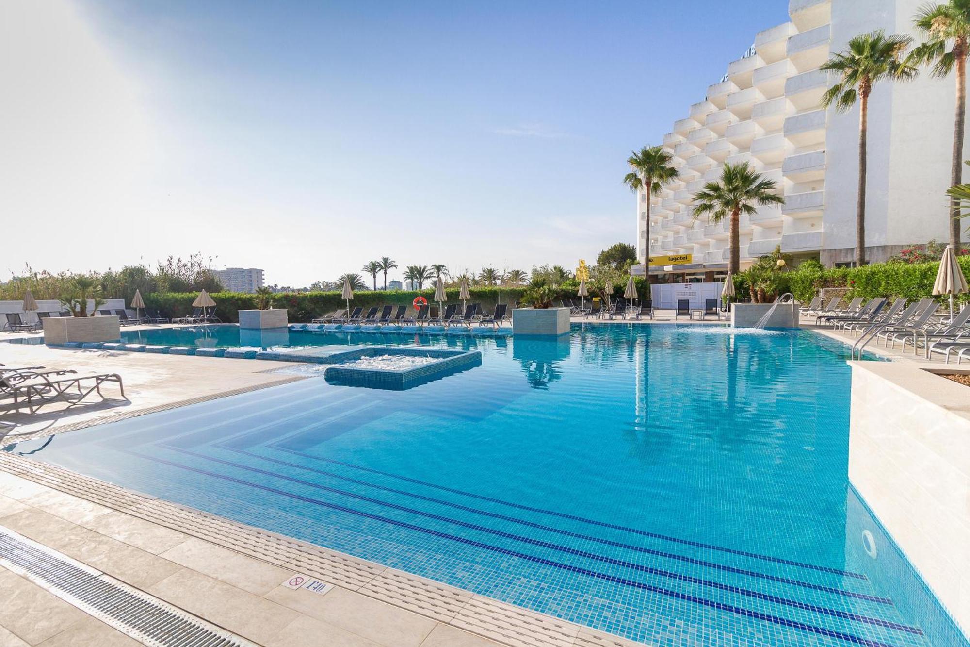 Eix Lagotel Aparthotel Playa de Muro (Mallorca)