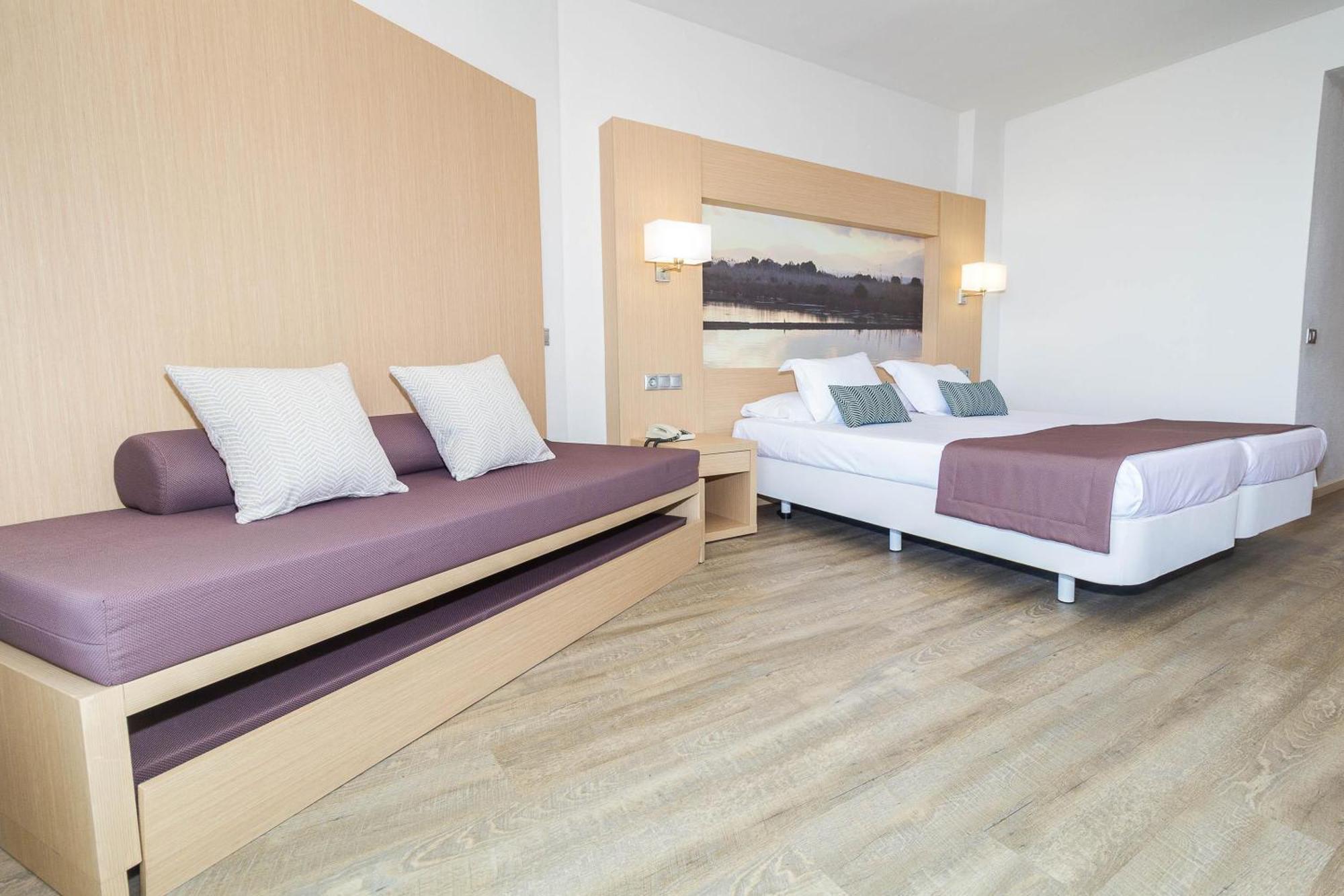 Aparthotel Eix Lagotel 4*